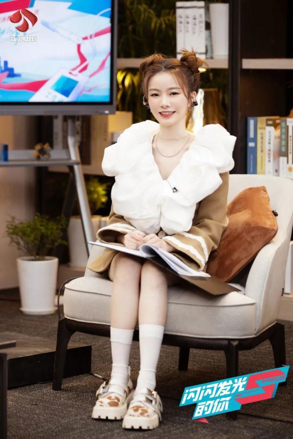 闪闪发光的你实习第一课开讲了完成度和守时哪个更重要引热议