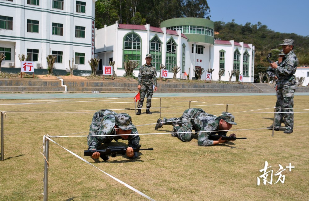 潮州组织全市民兵骨干大集训