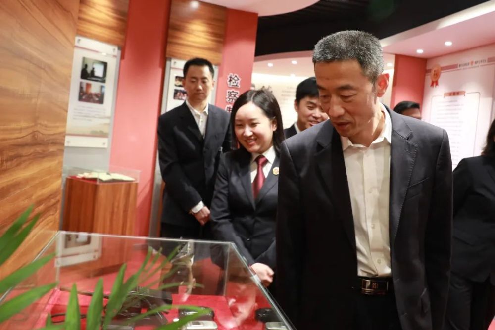 湖州市检察院党组书记黄辉赴基层检察院调研工作