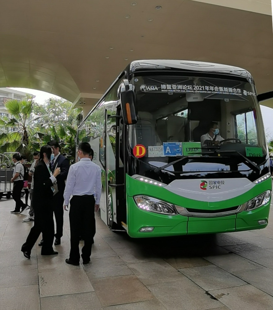 续航650公里!"宁波造"氢能巴士驶进博鳌论坛