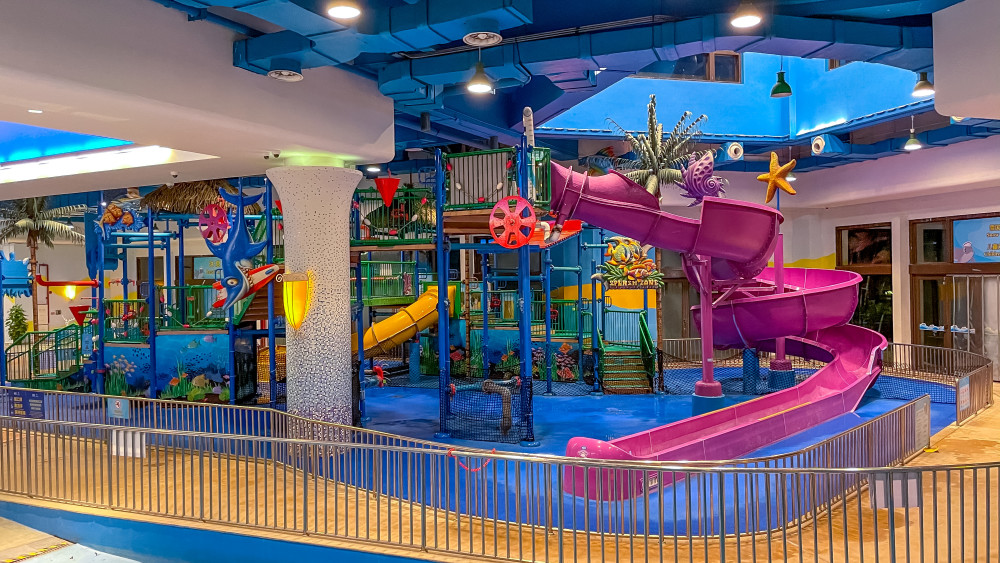 珠海玩水好去处横琴湾酒店水世界海豚相伴超适合亲子游