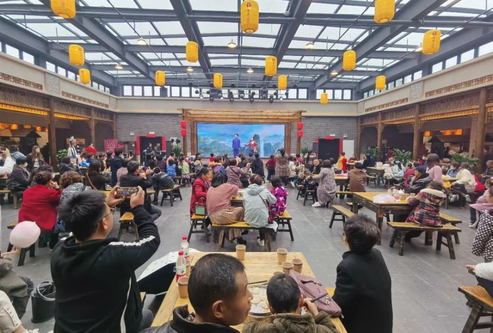 再添一店建业大食堂上蔡店盛大开业