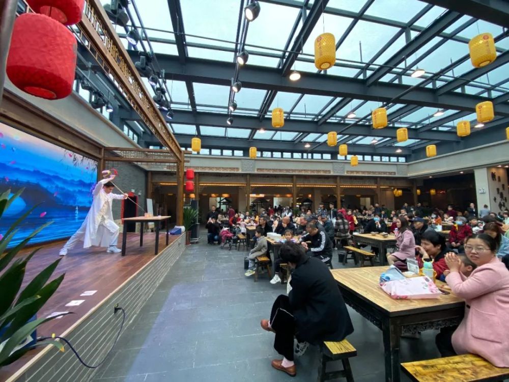 再添一店建业大食堂上蔡店盛大开业