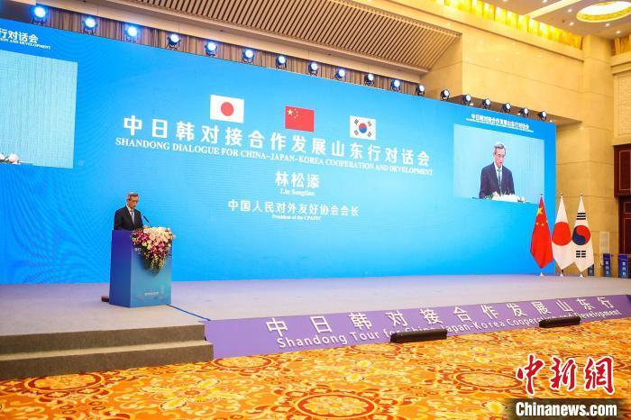 中日韩对接合作话发展和睦相处团结合作是唯一正确选择