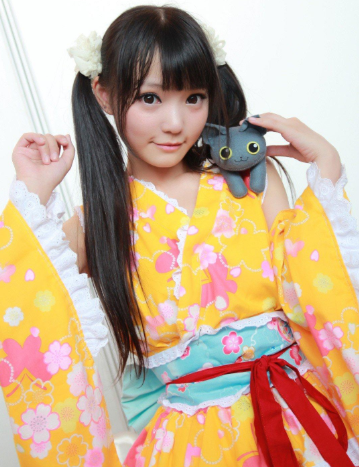 b站顶流咬人猫因年龄大跳舞被嘲讽粉丝200万播放量打脸不