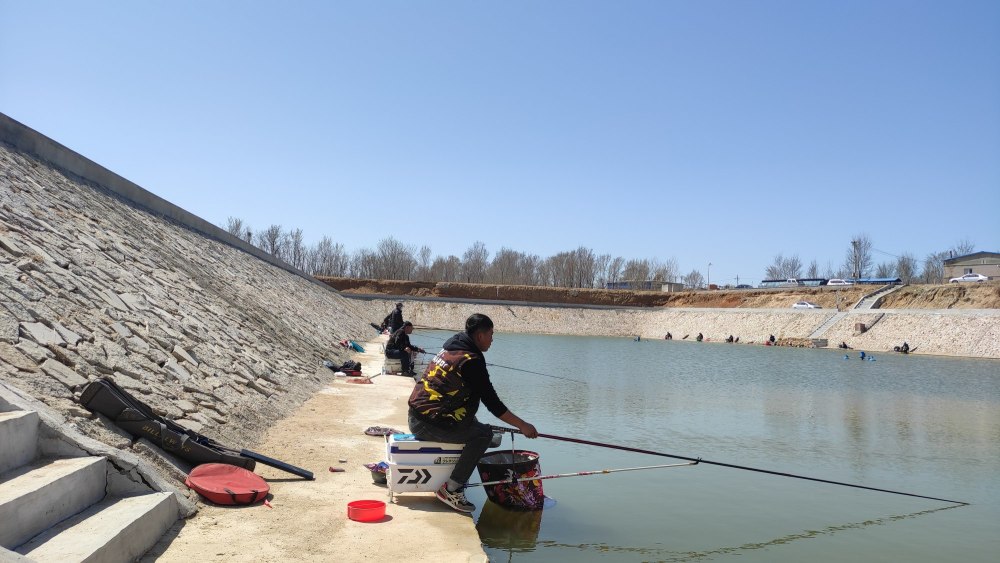 印度开挂的钓鱼方式,闭着眼睛如同老中医,领先我国30年?