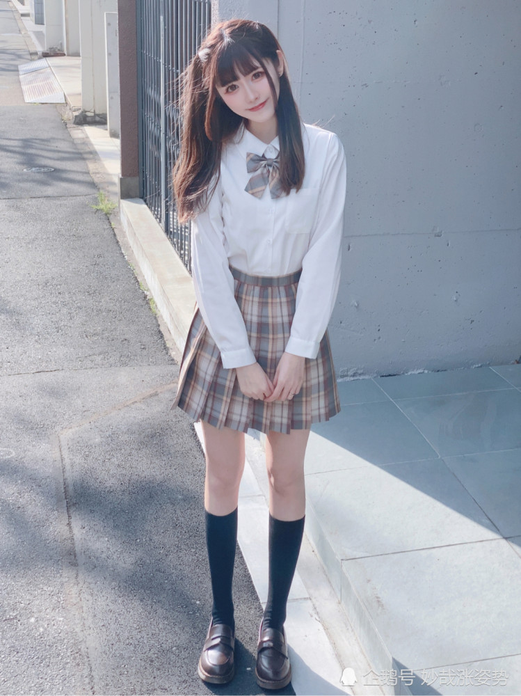 ootd逆光哒英伦风jk少女伦敦晚报逆光拍照yyds