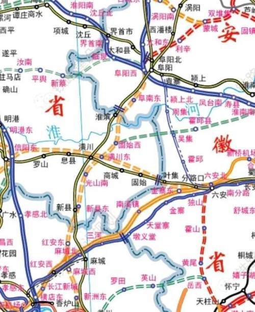 相較於信陽市目前擁有的多條高速出入口,京廣鐵路信陽站,高鐵信陽東站