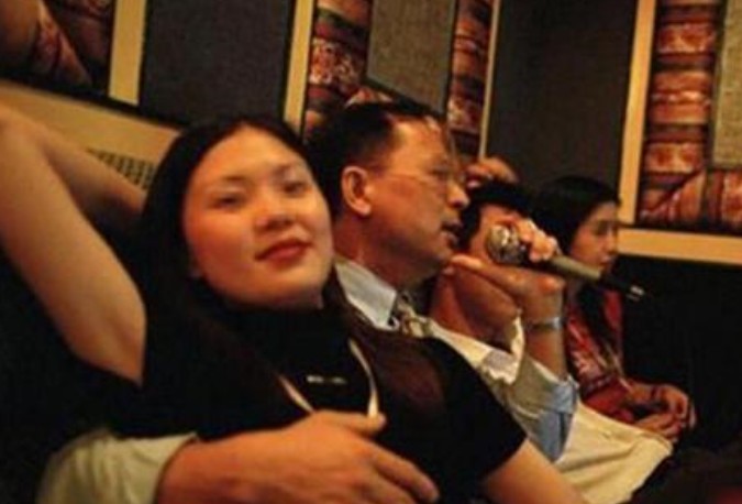 聂磊大战潮汕帮是影戏叶问3中的情节,是由影片编剧依据汗青事件停止的