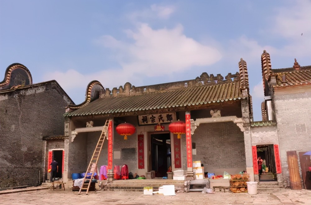 在深圳南山的高楼大厦下居然藏着这两座祠庙