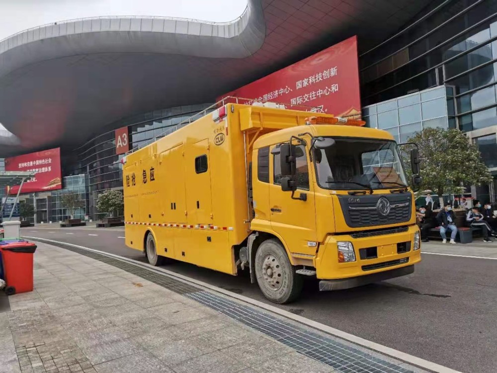 程力集团东风天锦应急抢险救援车申请出战