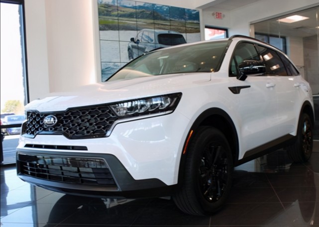 运动版索兰托进店25t引擎7座尺寸不输汉兰达比锐界还霸气