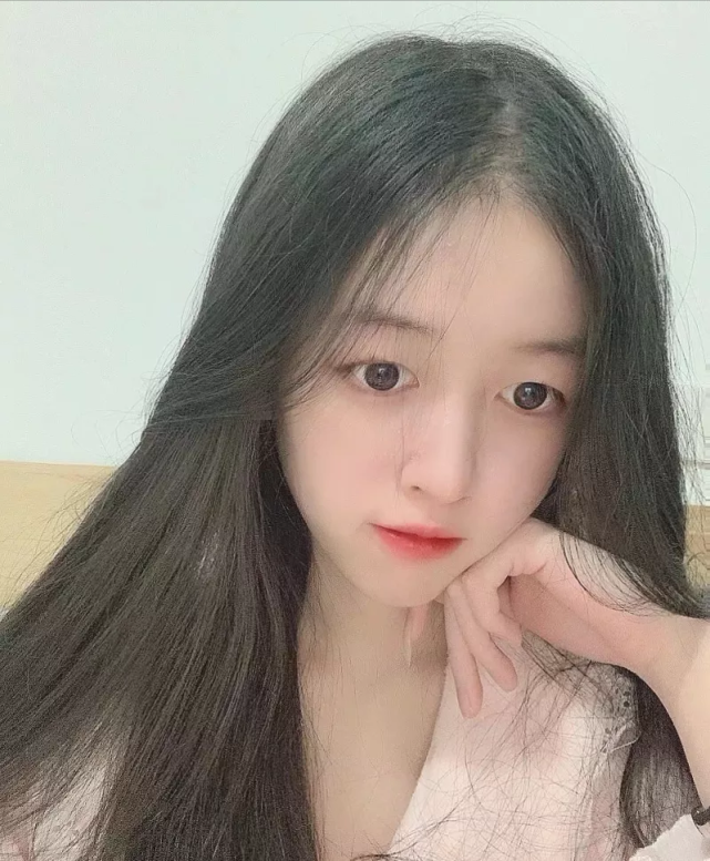 tut发生内讧韩涵持续抱怨不把队友当核心灵儿我不想打了