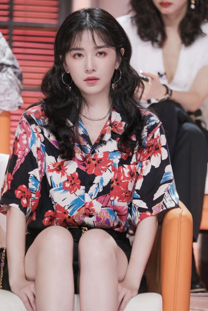 《听姐说》阚清子徐冬冬晒"爱炫"妈妈 尚雯婕土味应援变端水大师