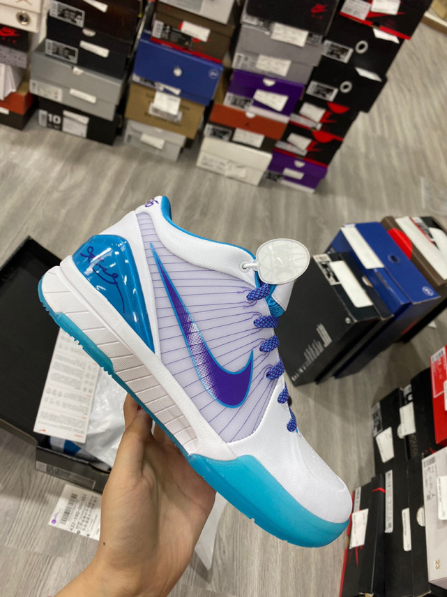 nikezoomkobe4protro科比四代zk4选秀日配色