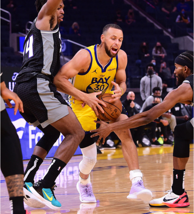 nba[var1] 科尔最信赖的球员！库里复出后勇士9战7胜，史上最伟大投手单月三分或破百