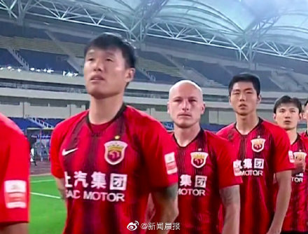 江苏苏宁 球队没了，他们还在！中超首轮前苏宁球员11人出场