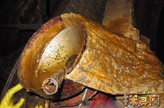 周小玲辣条尸油事件用死人尸油做的美味辣条已辟谣