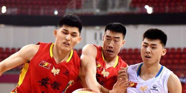 除了初昊阳之外,还有一名能力和潜力都更加出色的球员,他就是被租借到