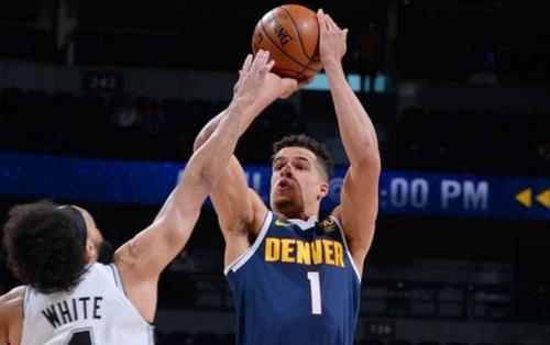 很骄傲小波特我有208米所以我投篮时基本看不到防守人