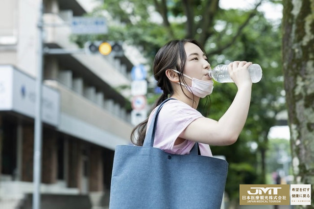 预防中暑也要注意饮水过量？关于“水中毒”你知道多少