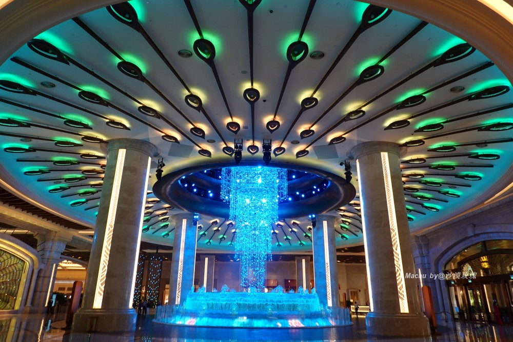 澳门豪华酒店"连连看",从水城威尼斯到世界最高8字形摩天轮