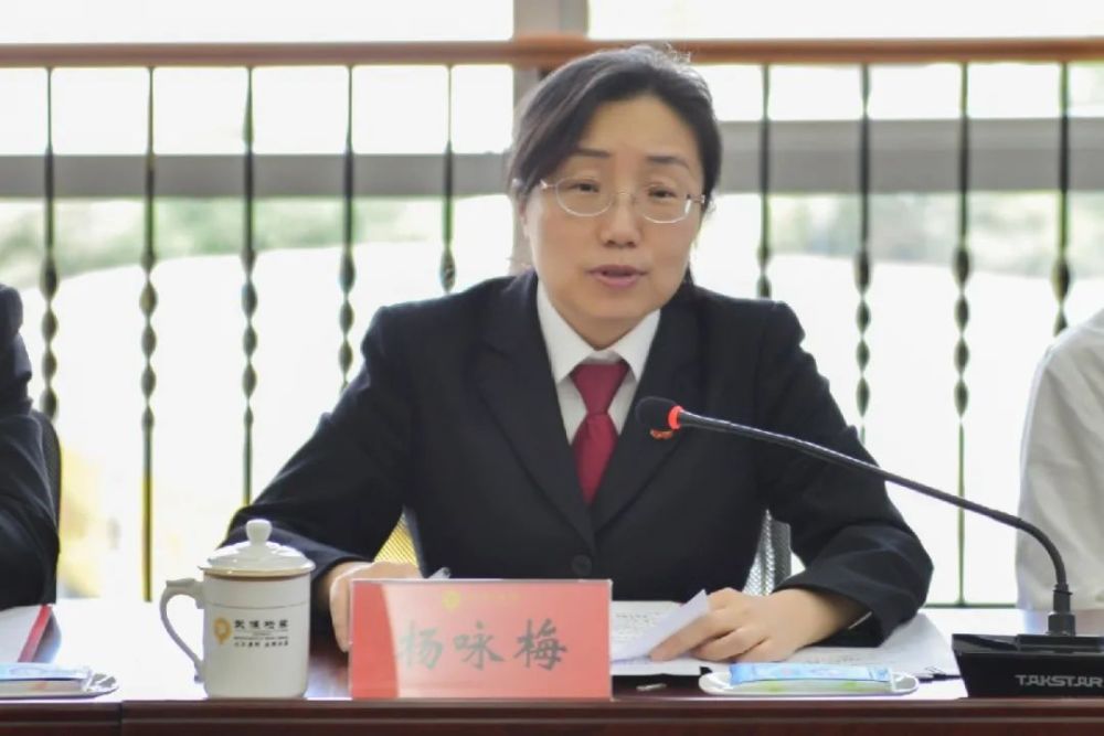 成都市中级人民法院党组成员,副院长杨咏梅表示,法检两院将以此为契机