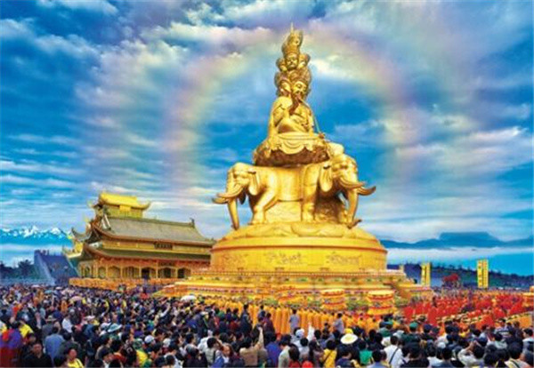 峨眉山神秘佛灯是菩萨显灵还是自然奇观专家也搞不太明白