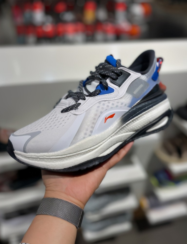 李宁休闲款崛起!