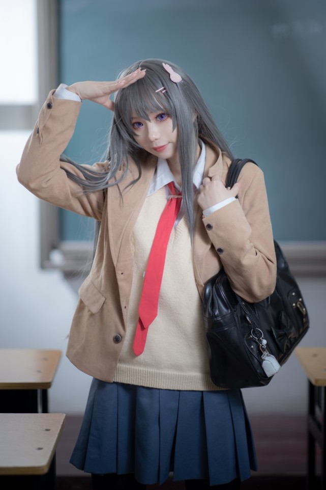 樱岛麻衣cos区区咲太竟如此嚣张