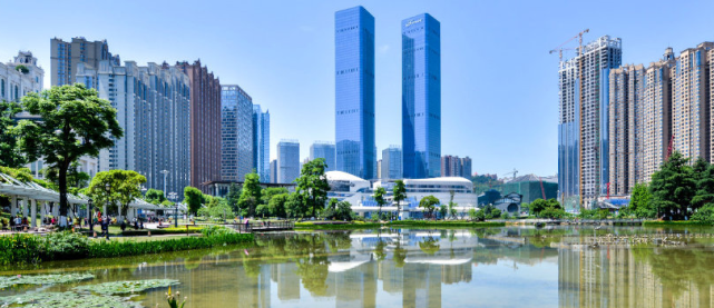 宏立城集团物业尽好每一份责任,疫情期间保护业主做好防疫!