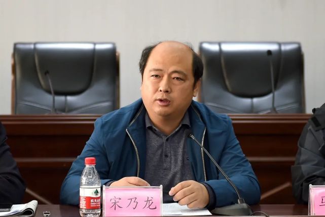中国政法大学继续教育学院院长宋乃龙介绍中国政法大学法治教育培训有