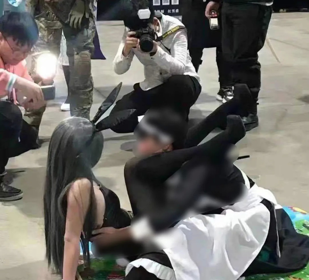 某漫展广为人知的福利姬不雅事件诚然,不少二次元爱好者不愿意自己的