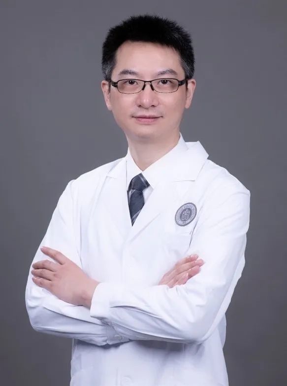 马千里  教授医学博士,主任医师重庆北部宽仁医院 慢性呼吸疾病管理与