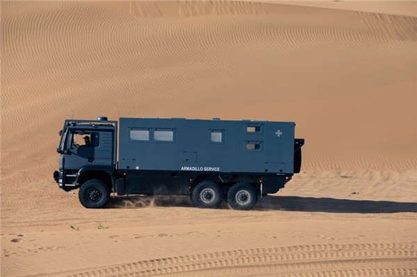 阿莫迪罗征服者越野房车_阿莫迪罗乌尼莫克u400房车_阿莫迪罗征服者越野房车8×8