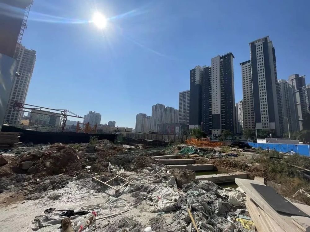 昆明这个楼盘濒临烂尾无力回天,开发商与业主拳脚相加矛盾升级!