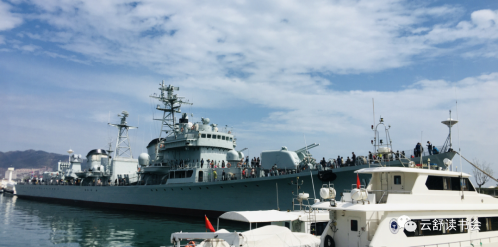 在威海,带你云游退役"110大连号"导弹驱逐舰_腾讯新闻