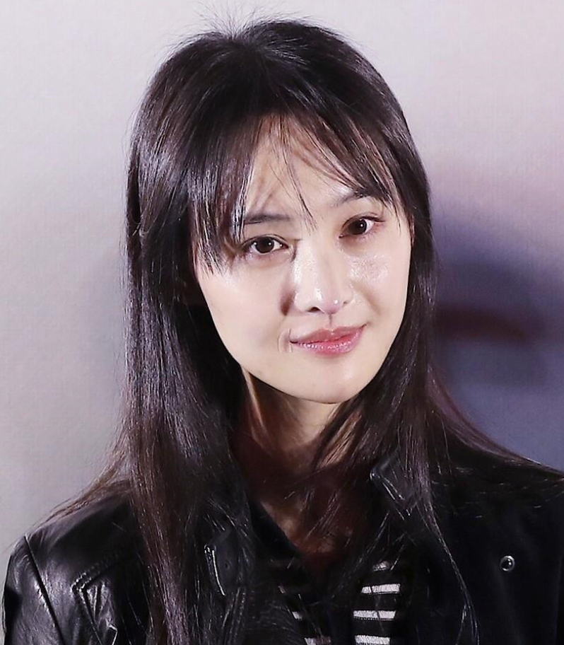 在一起的话,是否有望登顶2020年度福布斯全球收入最高女演员榜单呢?