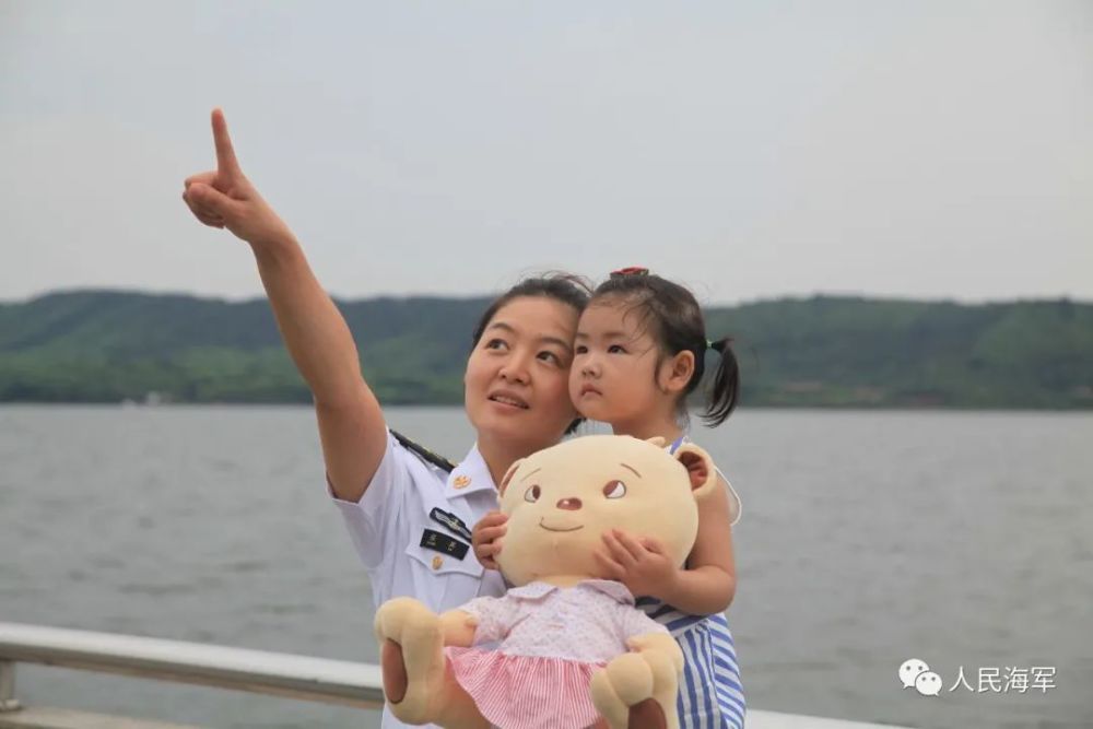 人民英雄张超牺牲5周年爱妻张亚深情撰文爱在海天间