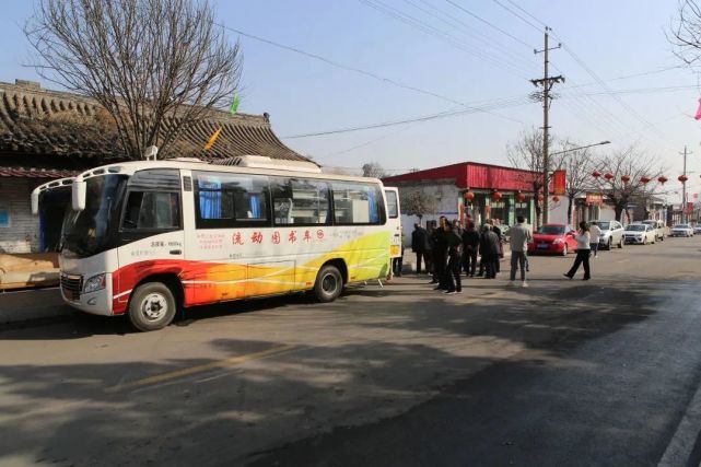 休闲等各类图书,让游客随时随地可阅读,为景区游客提供丰富的精神食粮