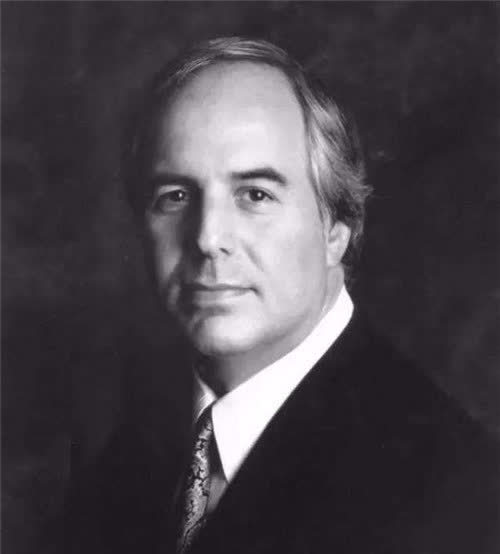 5年伪造250万美元支票,被捕后为fbi工作|弗兰克·威廉·阿巴格内尔