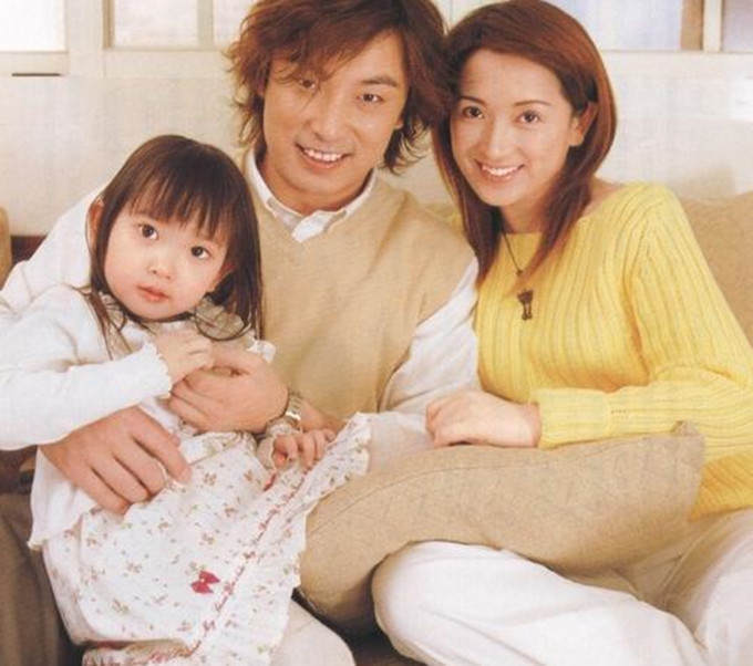 离婚2年龚慈恩吃快餐免费停车太节俭前夫与总裁女友生活富贵