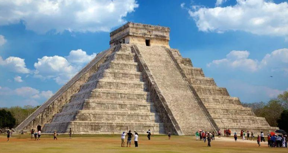 玛雅金字塔下发现一瓶子,瓶底有残留食物,学者化验后产生疑问