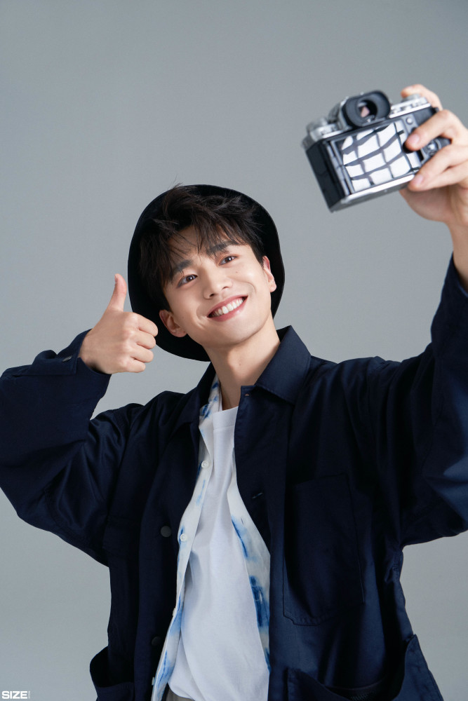 易大千露营主题大片曝光清爽男友风展露春日心动