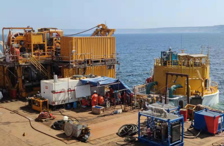 中企承建阿曼原油项目海上工程主体完工