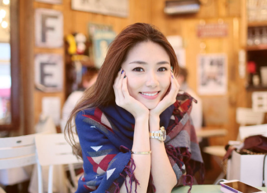 郑恺结婚生子后直播频频被催婚的程晓玥疑似新恋情曝光