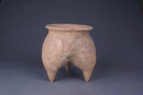 商洛市博物馆馆藏文物—商代陶鬲,早期人类用它做饭