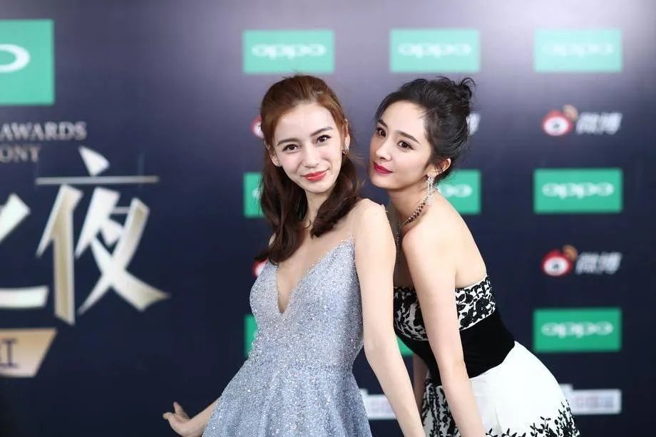 爷青回刘诗诗罕见探班杨幂上热搜