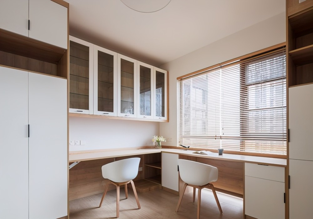 田雨岚给孩子做了全透明的书房,无死角监督孩子状态,这种"鸡娃式装修"