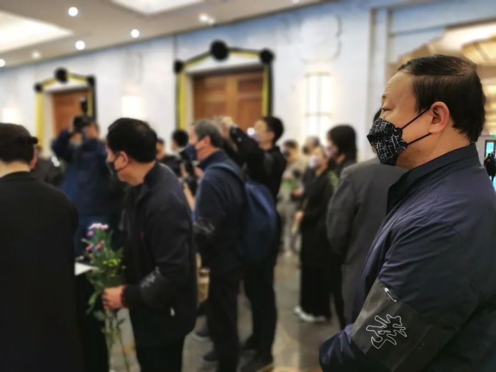 书画家王爱军出席恩师李小可先生告别仪式